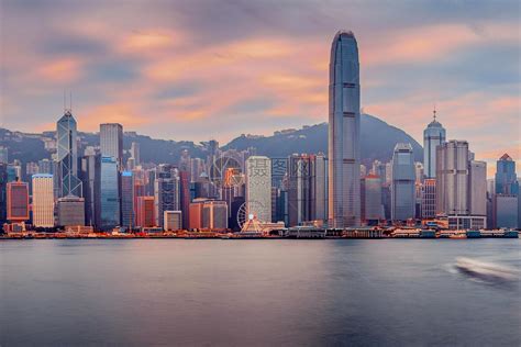 香港最著名 1056年